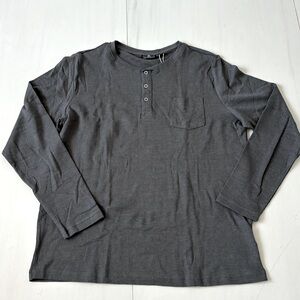 Men’s Henley Shirt. NWT